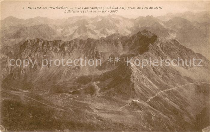 Pic du Midi Vue panoramique de la chaîne des Pyrénées