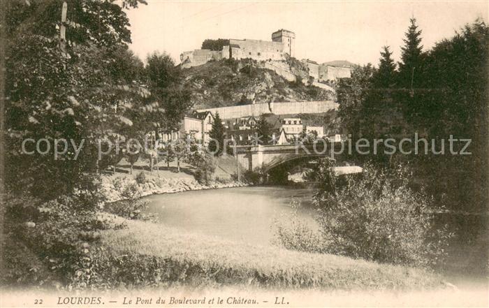 Lourdes Hautes Pyrenees Pont du Boulevard et le Chateau