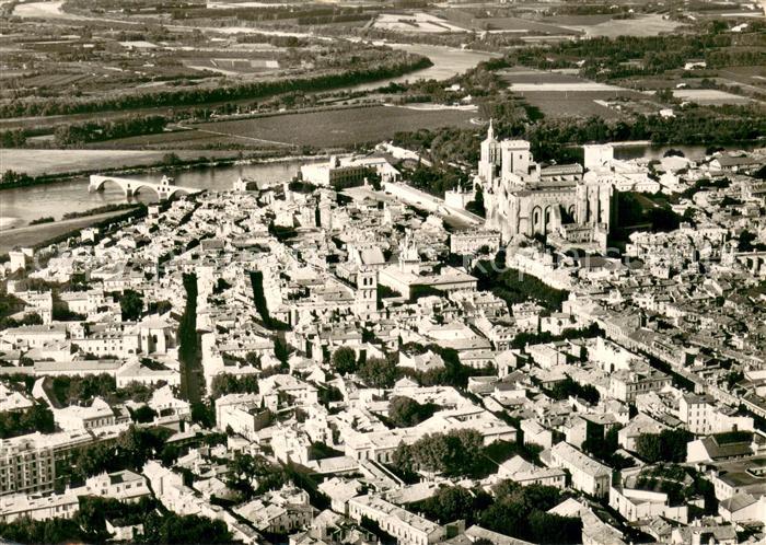 Avignon Vaucluse Palais des Papes et Pont Saint Bénézet