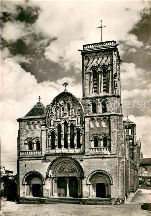Vezelay Eglise Abbatiale de la Madeleine XIIe siècle