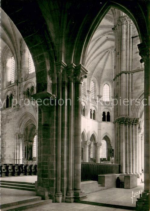 Vezelay Basilique de la Madeleine le déambulatoire