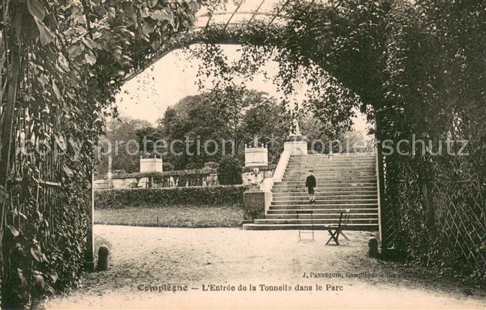 Compiegne 60 Entrée de la Tonnelle dans le parc