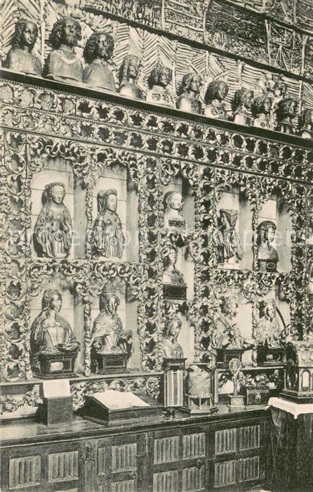 Coeln Rhein Inneres der Schatzkammer der St Ursulakirche