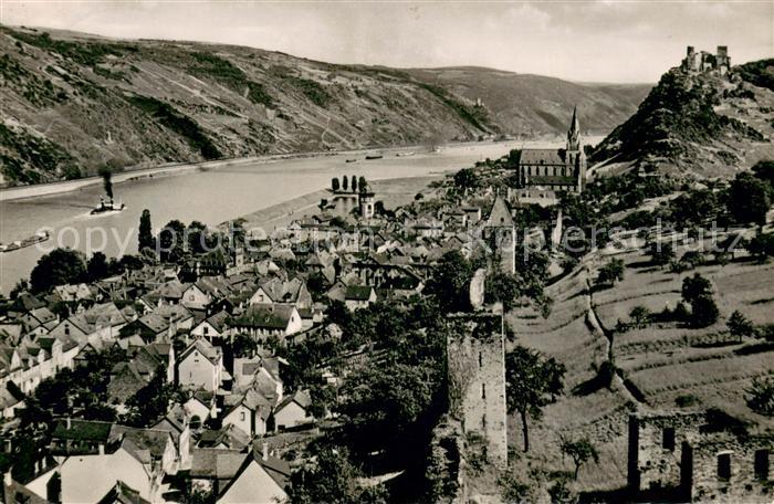 Oberwesel Rhein Panorama Blick auf den Rhein Ruine Schoenburg