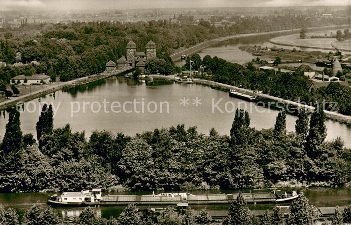 Minden Westfalen Schachtschleuse zwischen Mittellandkanal und Weser