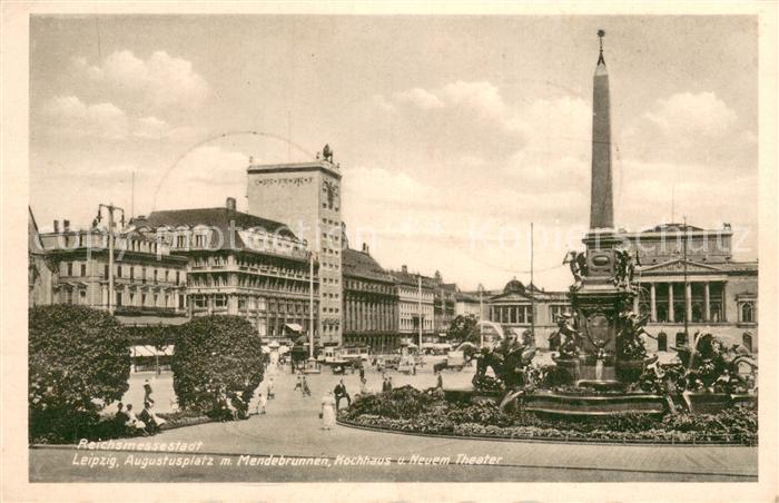 LEIPZIG Sachsen Augustusplatz mit Mendebrunnen Hochhaus Theater Reichsmessestadt