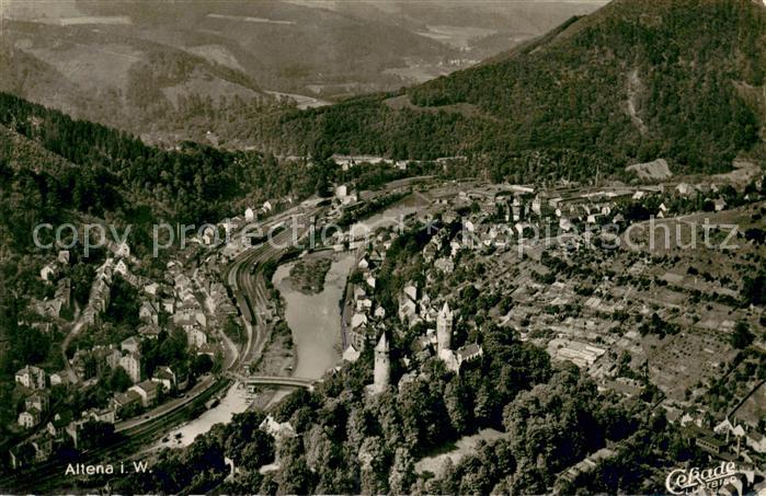 Altena Lenne Panorama mit Burg