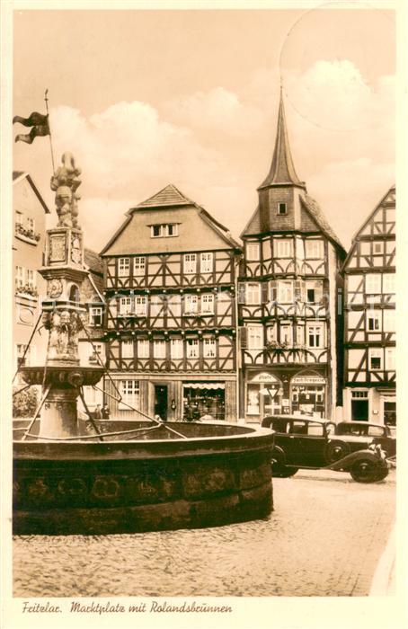 Fritzlar Marktplatz mit Rolandsbrunnen