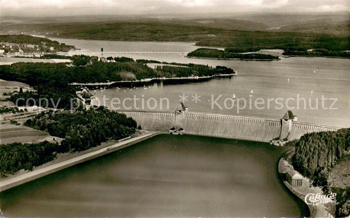 Koerbecke Moehnesee Talsperre Staumauer