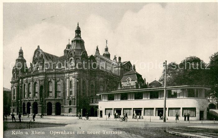 Koeln Rhein Opernhaus mit neue Terrasse