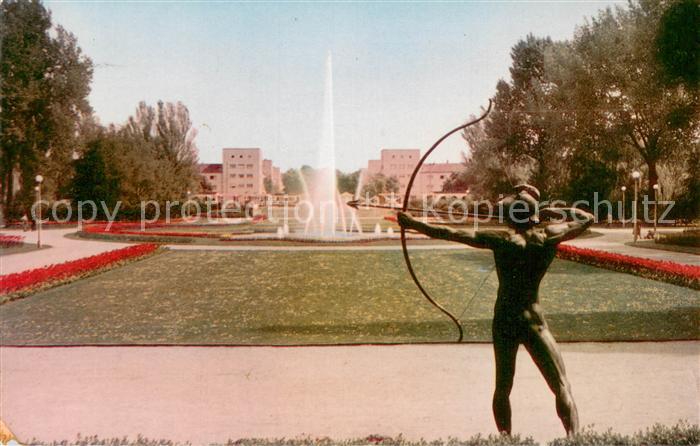 Ludwigshafen Rhein Ebertpark Bogenschuetze Skulptur