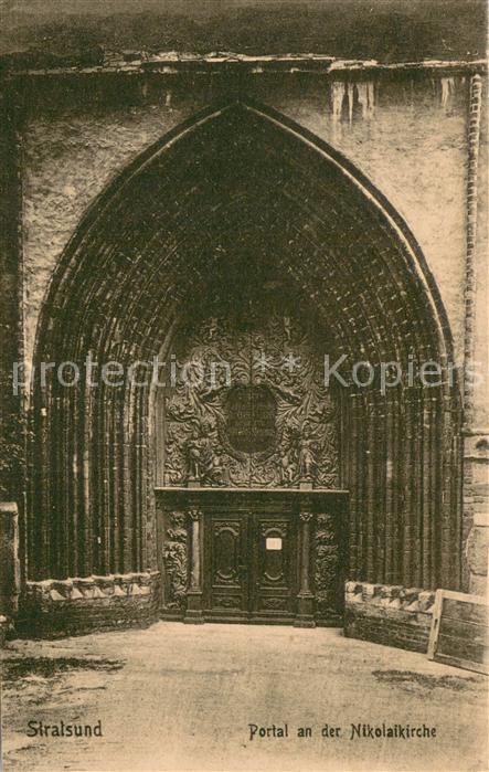 Stralsund Portal an der Nikolaikirche