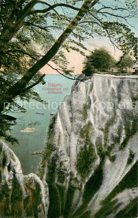 Stubbenkammer Ruegen Koenigsstuhl mit Schlucht