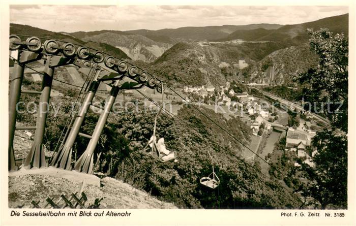 Altenahr Sesselseilbahn mit Ortsblick