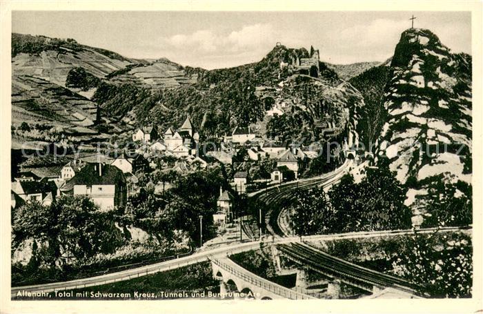 Altenahr mit Schwarzem Kreuz Tunnels und Burgruine Are