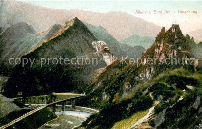 Altenahr Partie mit den Truemmern der Burg Are dem weissen Kreuz und Eisenbahnvi