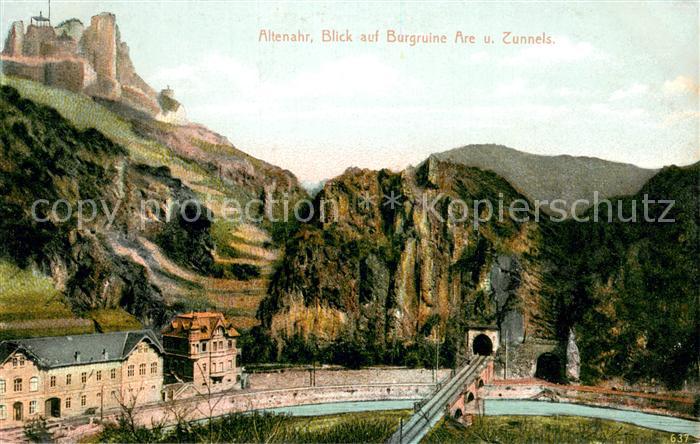 Altenahr Blick auf Burgruine Are und Eisenbahn Tunnels