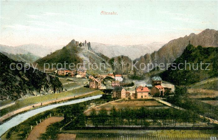 Altenahr mit Burgruine Are und schwarzes Kreuz