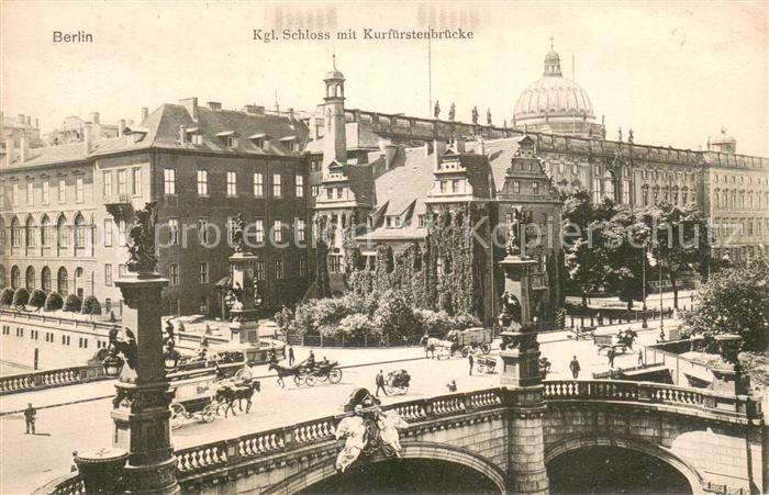 BERLIN  CITY Koenigliches Schloss mit Kurfuerstenbruecke Verkehr Pferdefuhrwerke