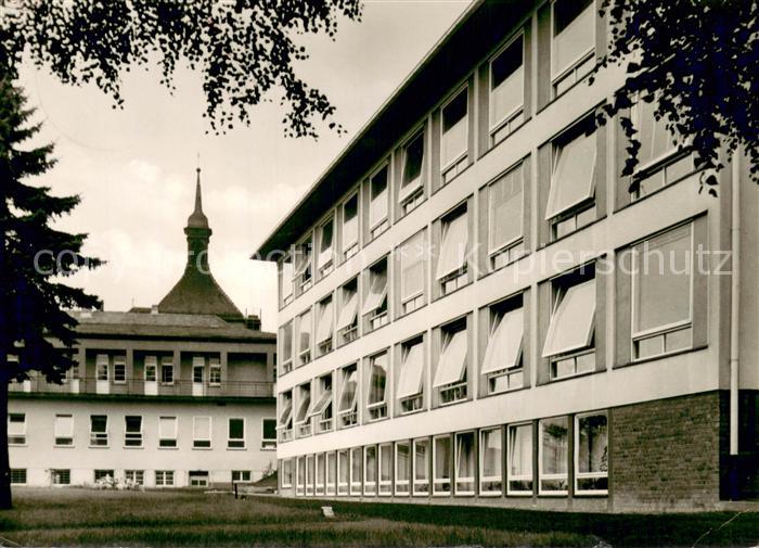 Hofheim Taunus St. Marienkrankenhaus Gartenansicht