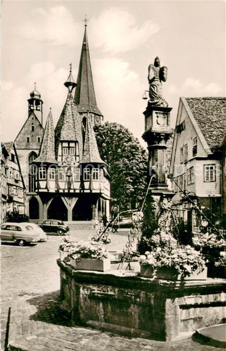 Michelstadt Marktbrunnen mit Rathaus