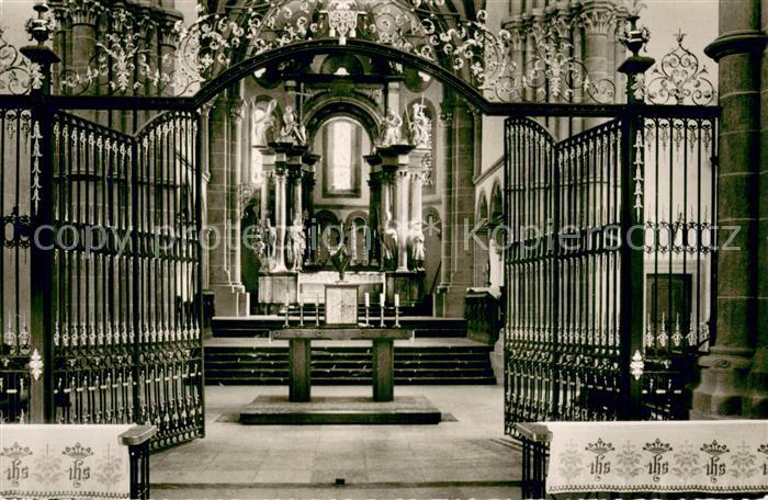 Seligenstadt Hessen Einhardsbasilika Durchblick zum Hochaltar