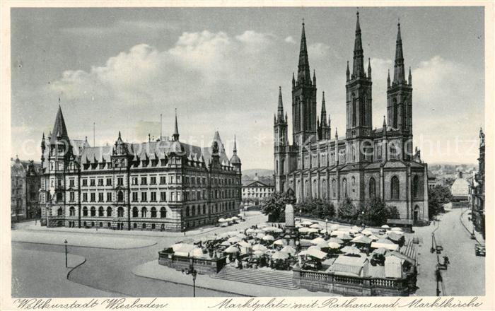 Wiesbaden Marktplatz Rathaus Marktkirche