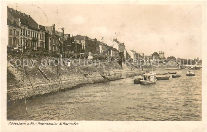 Ruedesheim am Rhein Rheinstrasse und Rheinufer