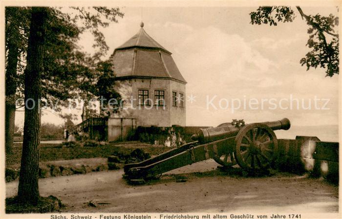 Koenigstein Saechsische Schweiz Festung Friedrichsburg mit altem Geschuetz