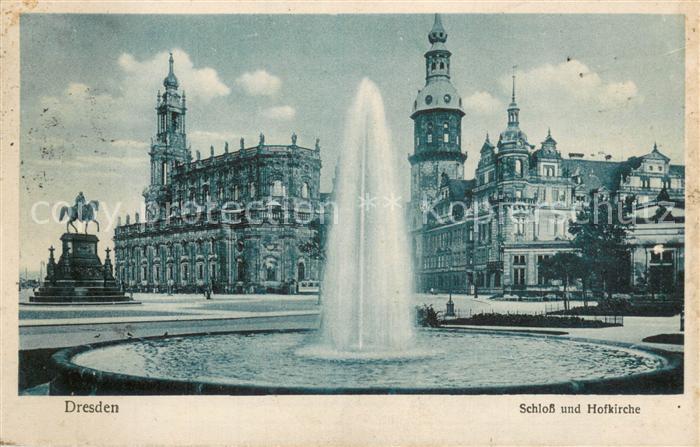 DRESDEN Elbe Schloss Hofkirche Brunnen mit Fontaene