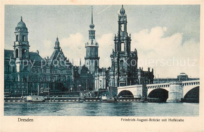 DRESDEN Elbe Friedrich-August-Bruecke und Hofkirche