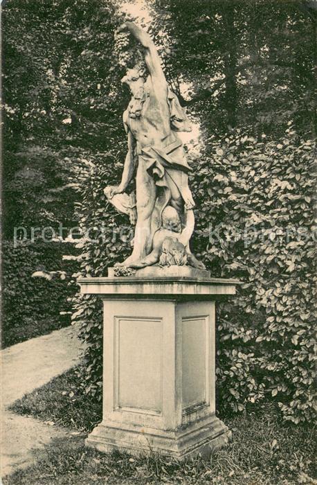 Heidenau Dresden Koenigl. Garten Gross-Sedlitz Herbst Statue