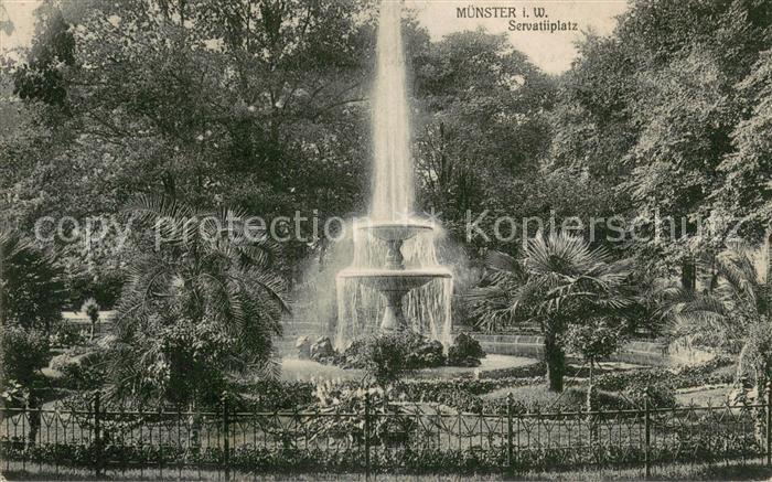 Muenster Westfalen Servatiiplatz Springbrunnen