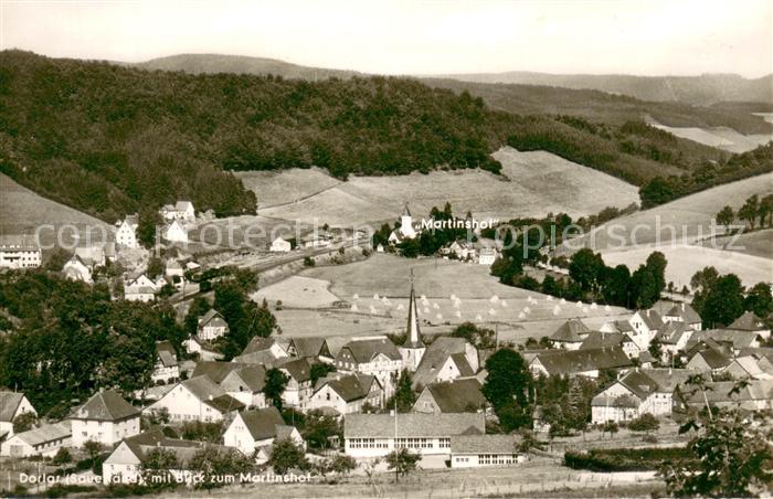 Dorlar Sauerland Ortsansicht mit Kirche Blick zum Martinshof