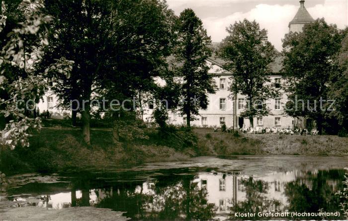 Grafschaft Sauerland Kloster Uferpartie am Teich