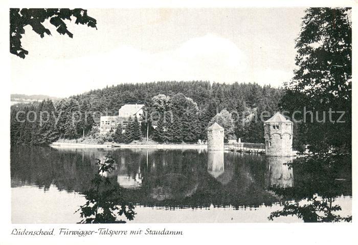 Luedenscheid Fuerwigger-Talsperre mit Staudamm