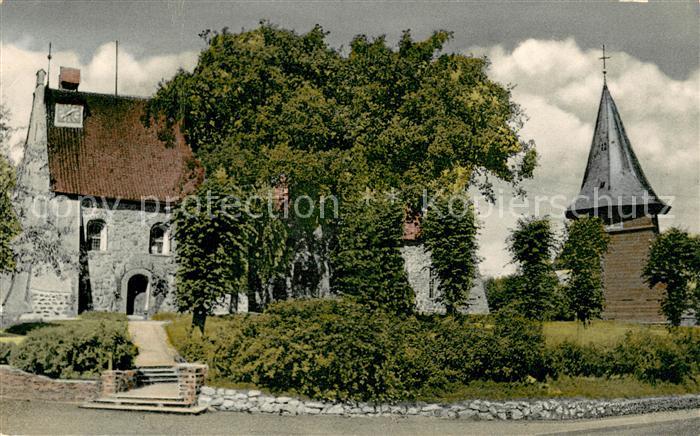 Hittfeld Kirche mit Glockenturm