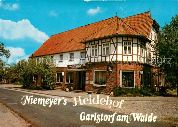 Garlstorf Walde Niemeyers Heidehof Aussenansicht Fachwerkhaus