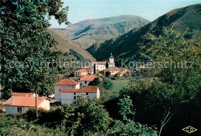 Itxassou Vieux village au pied de l Arsamendi