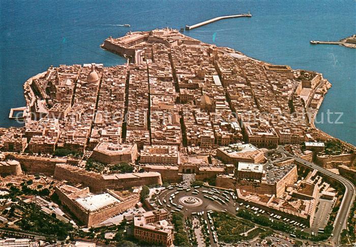 Malta  Insel Capital City of Malta Valletta Air View