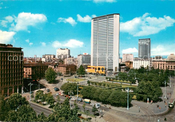 Milano Piazza Duca d Aosta e grattacieli Platz Herzog von Aosta Wolkenkratzer