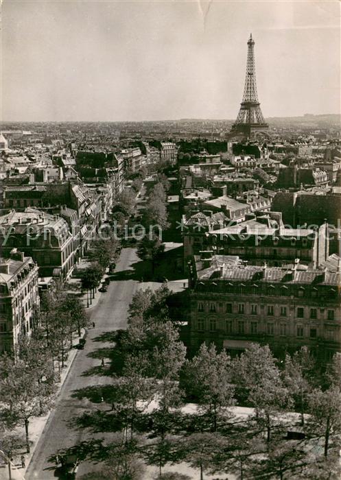 Paris 75 La Tour Eiffel vue de la Plateforme de l Arc de Triomphe de l Etoile