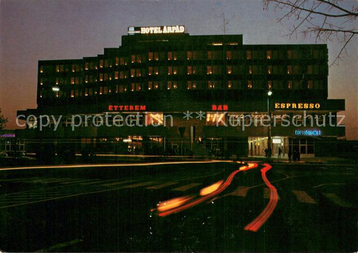 Tatabanya Hotel Arpad Nachtaufnahme