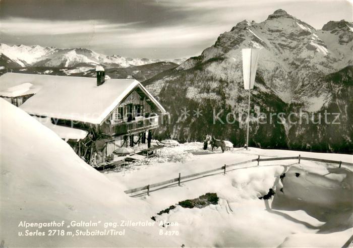 Fulpmes Tirol Alpengasthof Galtalm gegen Zillertaler Alpen Serles Stubaital Wint