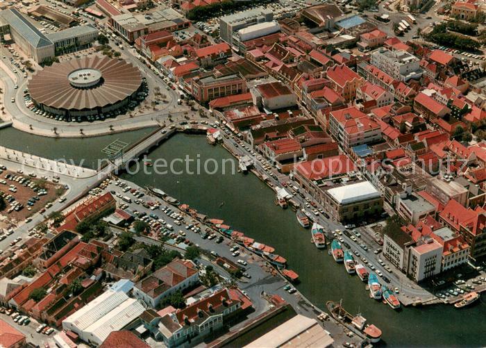 Curacao Niederlaendische Antillen Aerial view of the Floating Market