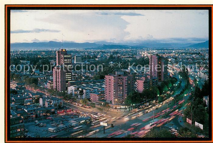Bogota Colombia Panoramica de la ciudad al atardecer Twighlight