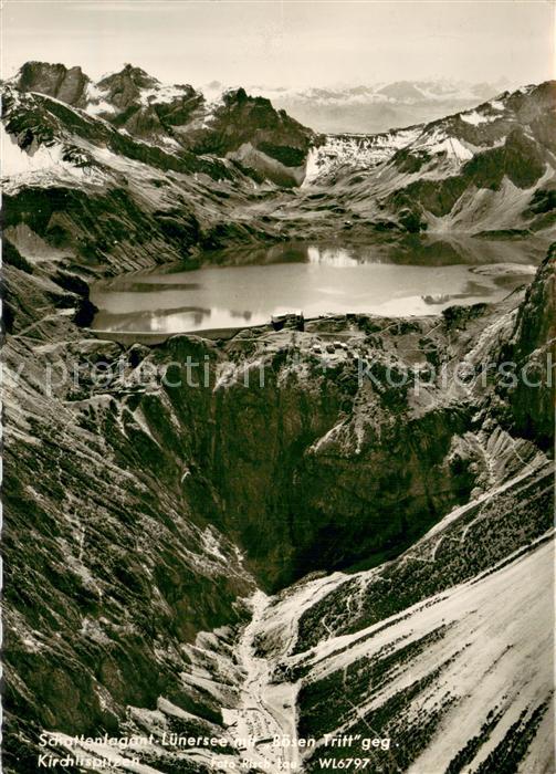 Schattenlaganthuette Luenersee mit Boesen Tritt und Kirchlispitzen