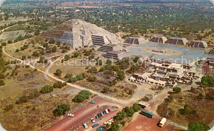 San Juan Teotihuacan Vista aerea de la Piramide de la Luna