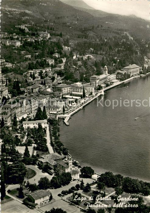 Gardone Lago di Garda Panorama dall aereo Gardasee