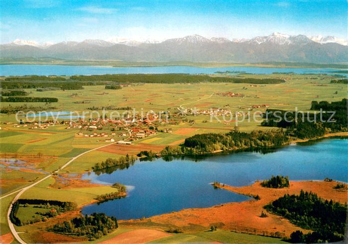Eggstaett Oberbayern Fliegeraufnahme mit Badesee Chiemsee und Ostalpen